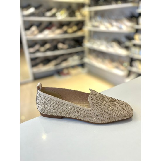 Bej Gold Taşlı Küt Burun Triko Kumaş Babet