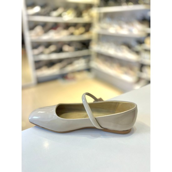 Bej Rugan Gold ve Gümüş Taşlı Tek Bant Balerin Babet