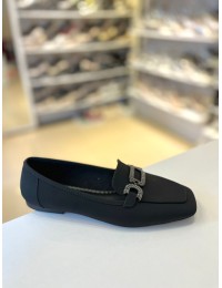 Siyah Metal Tokalı Küt Burun Mat Saten Babet