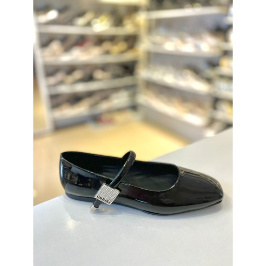 Siyah Rugan Gold ve Gümüş Taşlı Tek Bant Balerin Babet