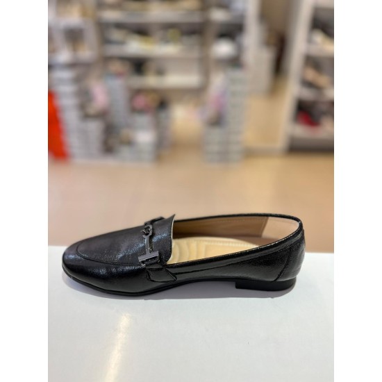 Siyah Rugan Tokalı Düz Klasik Babet