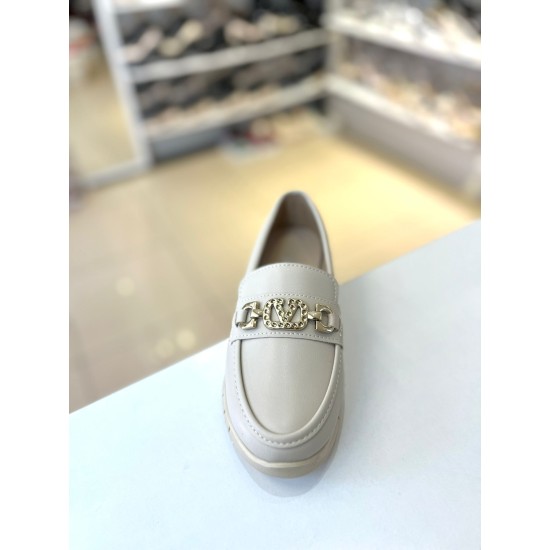 Bej Gold Taşlı Tokalı Yumuşak Taban Loafer