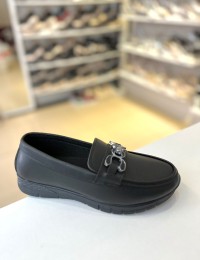 Siyah Metal Toka Oval Burun Loafer