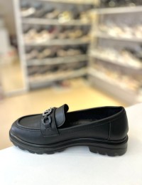 Siyah Tokası Taşlı Yumuşak Taban Loafer