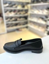 Siyah İnce Taban Düz Loafer