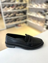 Siyah İnce Taban Düz Loafer