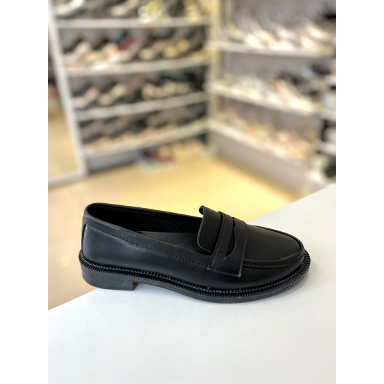 Siyah İnce Taban Düz Loafer