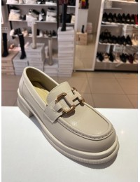 Bej Ortopedik İnce Taban Gümüş H Toka Loafer