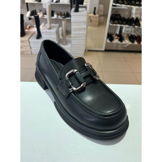 Siyah Ortopedik İnce Taban Gümüş H Toka Loafer