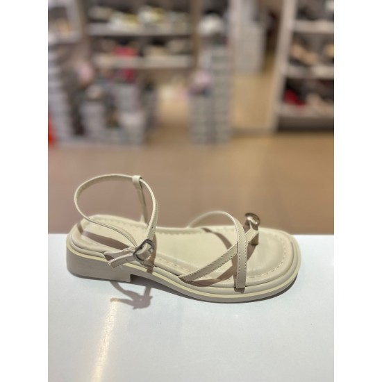 Bej Kalın Taban Bantlı Gold Toka Sandalet