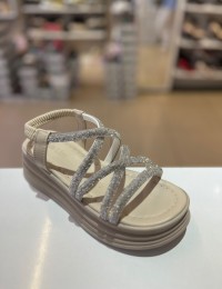 Bej Kalın Taban Gümüş Taşlı Lastikli Sandalet