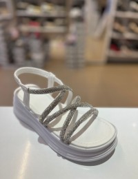 Beyaz Kalın Taban Gümüş Taşlı Lastikli Sandalet