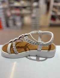 Beyaz Kalın Taban Papatya Gümüş Taşlı Lastikli Sandalet