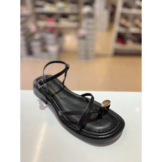 Siyah Kalın Taban Bantlı Gold Toka Sandalet