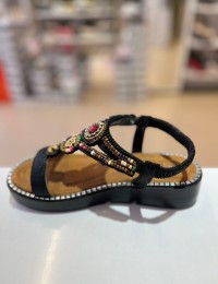 Siyah Kalın Taban Boncuk Sıvama Lastikli Sandalet