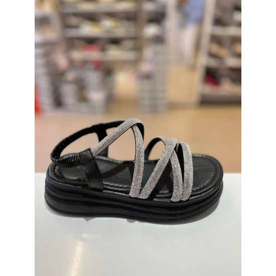 Siyah Kalın Taban Gümüş Taşlı Lastikli Sandalet