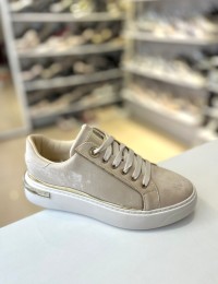 Bej Topuğu Taşlı Beyaz Taban Bağcıklı Spor Ayakkabı