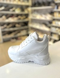 Beyaz Gizli Topuk Düz Bağcıklı Spor Ayakkabı