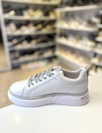 Beyaz Taşlı Beyaz Taban Simli Bağcıklı Spor Ayakkabı