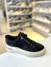 Siyah Topuğu Taşlı Beyaz Taban Bağcıklı Spor Ayakkabı