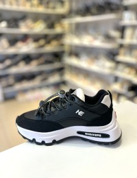 Siyah Yumuşak Doku Sneakers Beyaz Taban Spor Ayakkabı