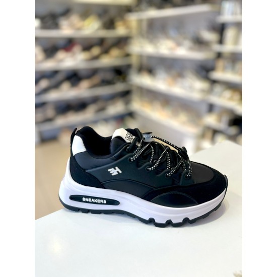Siyah Yumuşak Doku Sneakers Beyaz Taban Spor Ayakkabı