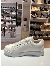 Beyaz Düz Klasik Spor Ayakkabı