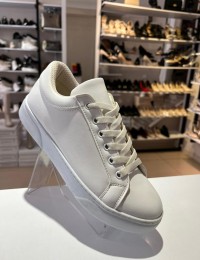 Beyaz Düz Klasik Spor Ayakkabı