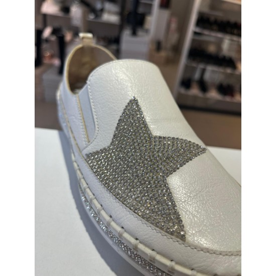 Beyaz Düz Taban Yıldız Detay Spor Ayakkabı