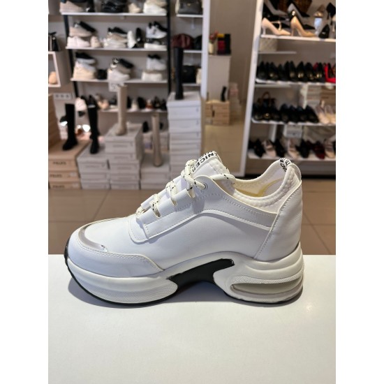 Beyaz Taşlı Yüksek Taban Bağcıklı Spor Ayakkabı