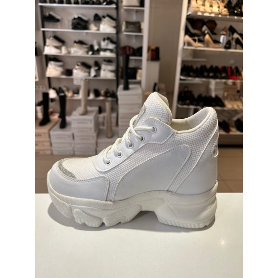 Beyaz Işıltılı Yüksek Taban Bağcıklı Spor Ayakkabı