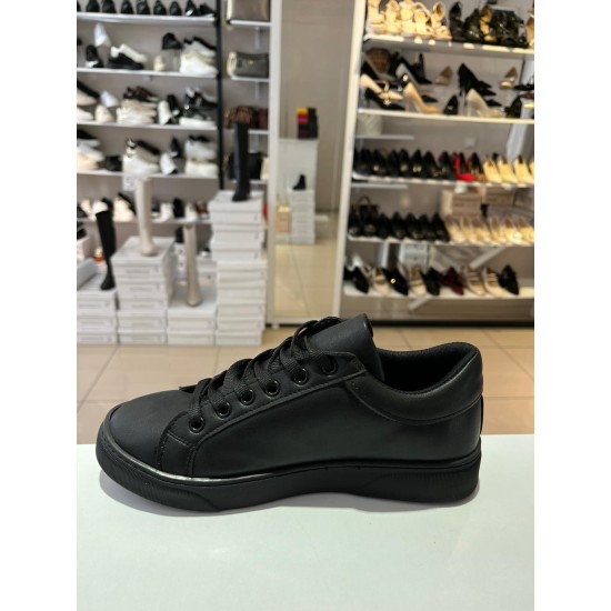 Siyah Düz Klasik Spor Ayakkabı