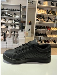 Siyah Kapitone Spor Ayakkabı