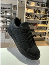 Siyah Kapitone Spor Ayakkabı