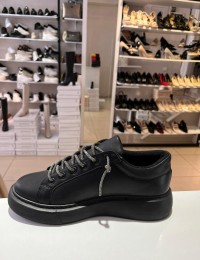 Siyah Taşlı Spor Ayakkabı