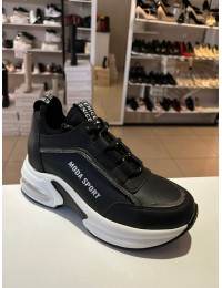 Siyah Taşlı Yüksek Taban Bağcıklı Spor Ayakkabı