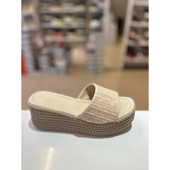 Bej Dolgu Taban Hasır Terlik