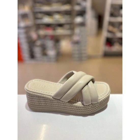 Bej Dolgu Taban Çapraz Bant Terlik