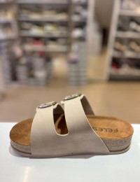 Bej Düz Kalın Taban Gold Tokalı Kilteli Terlik