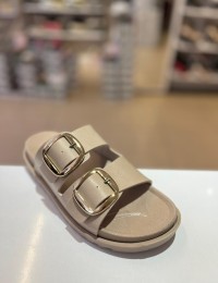 Bej Düz Taban Gold Tokalı Kilteli Terlik