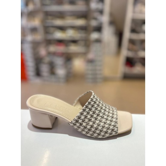 Bej Kalın Topuk Kaz Ayağı Desen Klasik Terlik