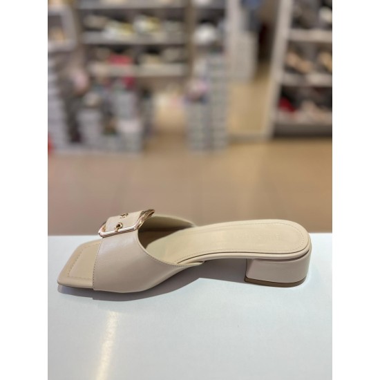 Bej Kısa Kalın Topuk Kilteli Terlik