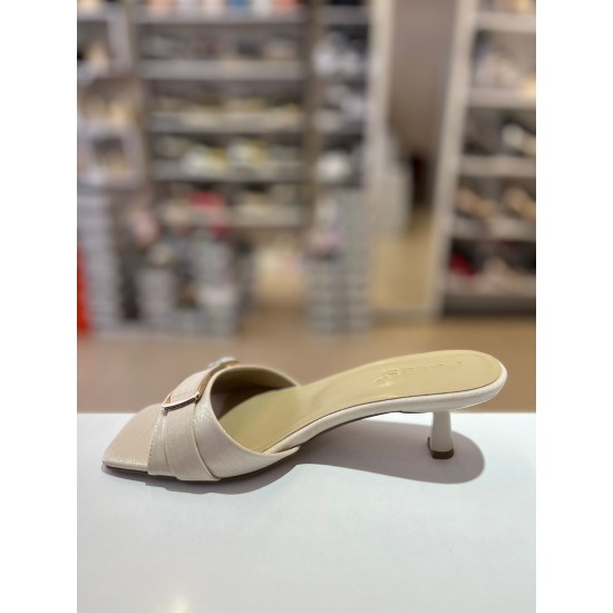 Bej Tek Bant Elmas Taşlı Kısa Topuk Terlik