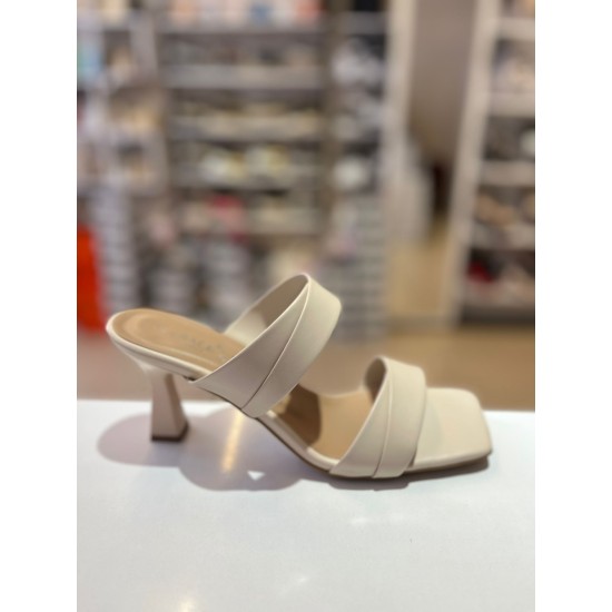 Bej Çift Bantlı Topuklu Terlik