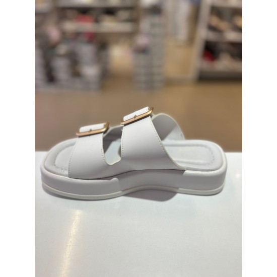 Beyaz Düz Taban Zara Kilteli Terlik