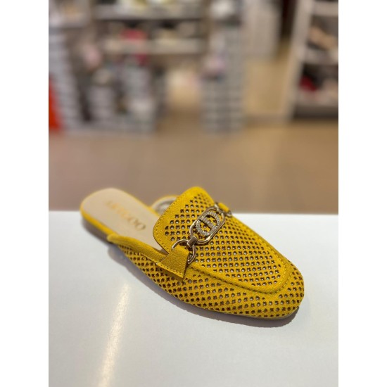 Hardal Süet Gold Tokalı Düz Taban Terlik