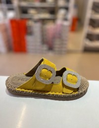 Sarı Süet Hasır Taban Taşlı Terlik 