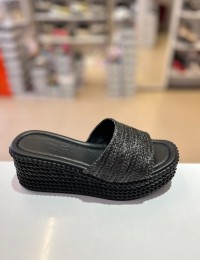 Siyah Dolgu Taban Hasır Terlik