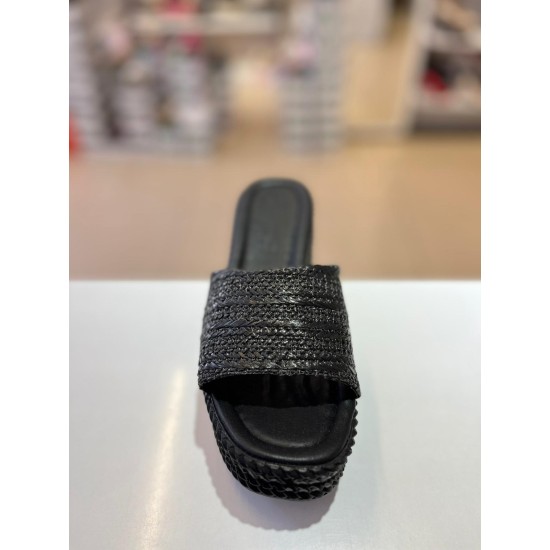 Siyah Dolgu Taban Hasır Terlik