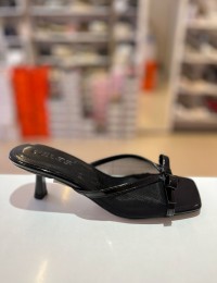 Siyah File Doku Tokalı Topuklu Şık Terlik